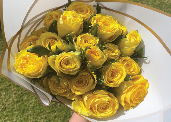 Eternal Sunshine Rose Bouquet